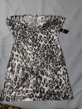 MSK Gray and White Leopard-Print Dress